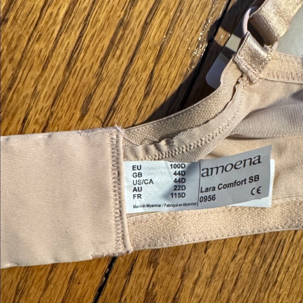 Amoena Lara Comfort mastectomy bra (44D) NWT - Picture 3 of 7